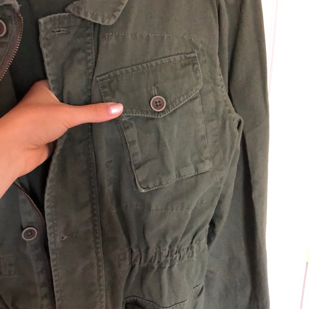 Green jacket - Picture 3 of 4